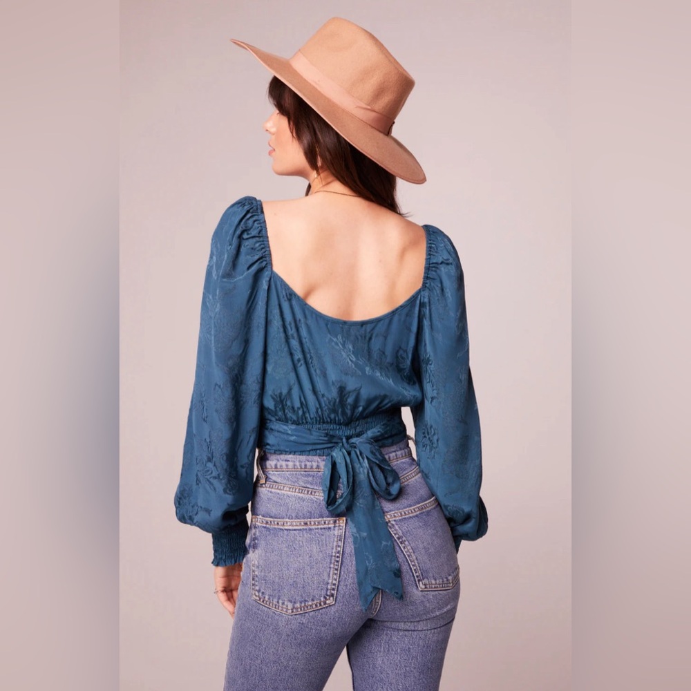 NWT Band of the Free Deep Teal Crossover Top - Picture 2 of 4